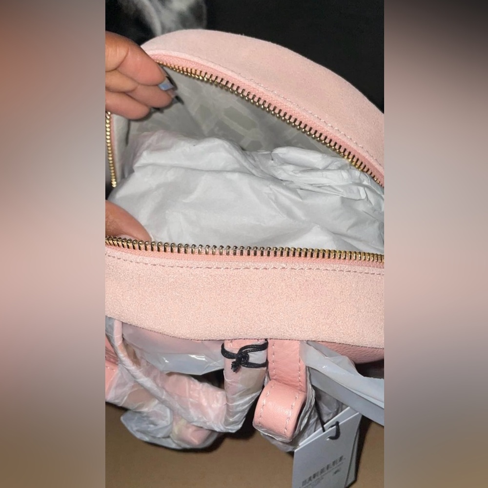 I’m selling because I hate the color pink! It was gifted to me. - Picture 4 of 5
